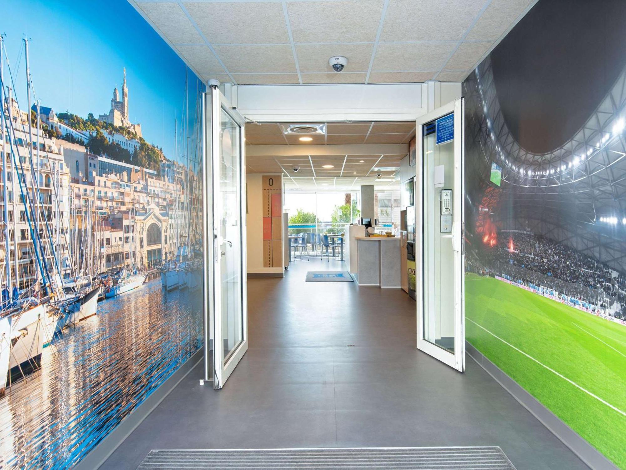 Ibis Budget Marseille L'Estaque Exterior photo